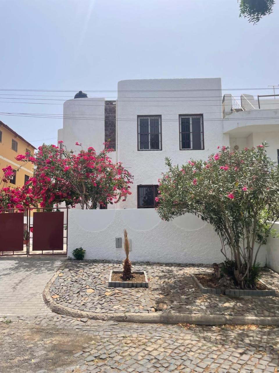 Casa Estrela - Sea & Art Guesthouse Praia Exterior foto